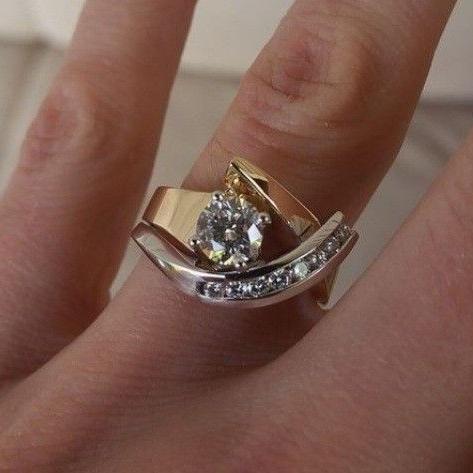VEYLINIA | Vintage ring i guld och silver med zirkon