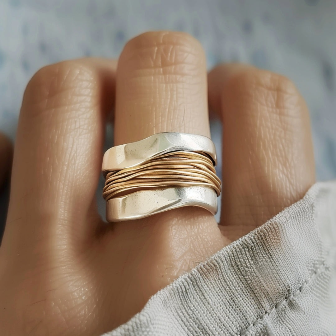 VEYLINIA | Silver Guldtrådar Ring