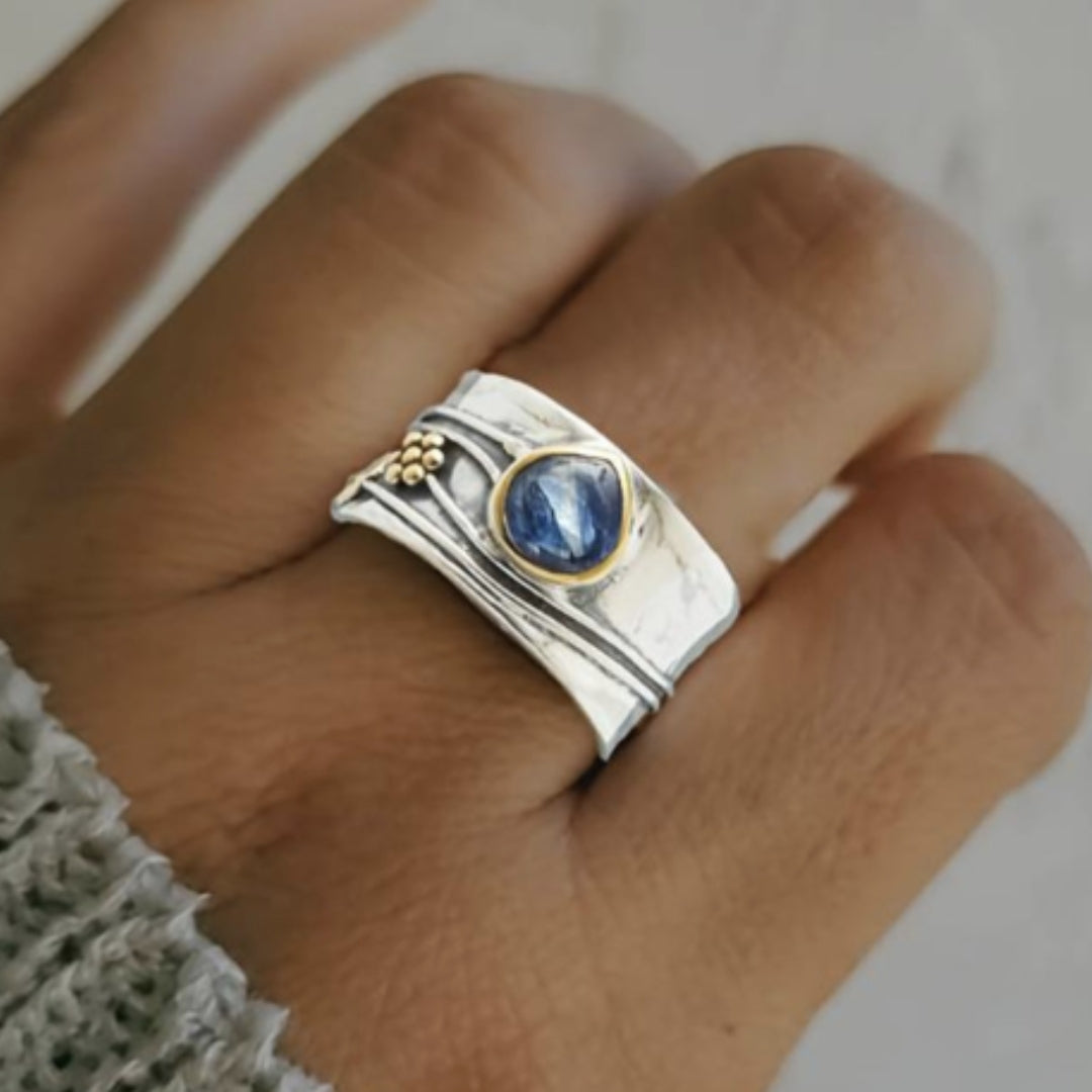 VEYLINIA | Bohemisk meditationsring med ädelsten
