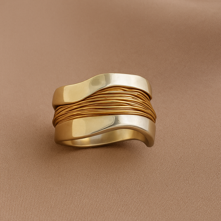 VEYLINIA | Silver Guldtrådar Ring