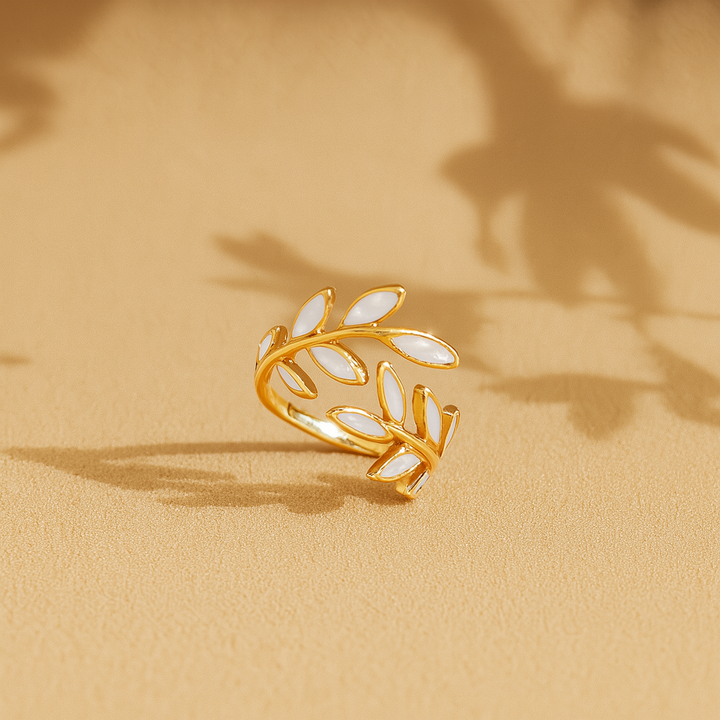 VEYLINIA | Vit Opalblad Justerbar Ring