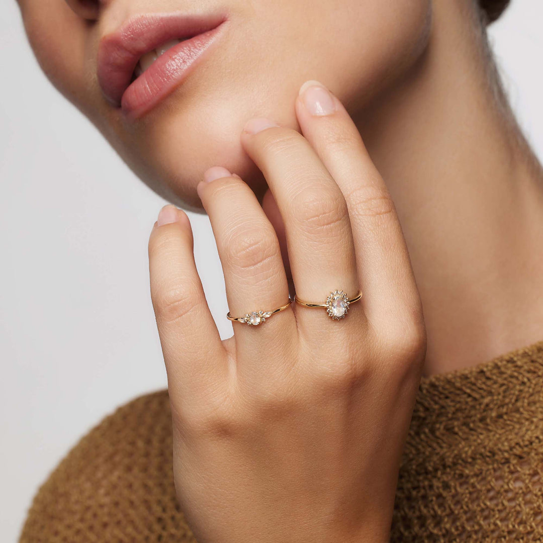 VEYLINIA | Månsten Muse-ring i guld