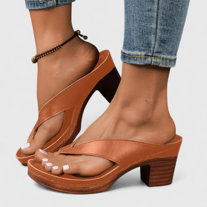 VEYLINIA | Astrid