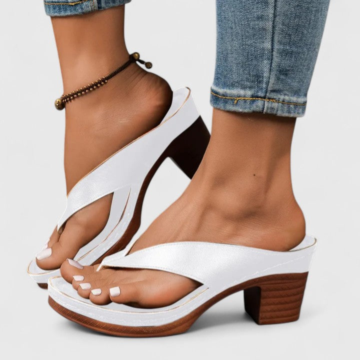 VEYLINIA | Astrid