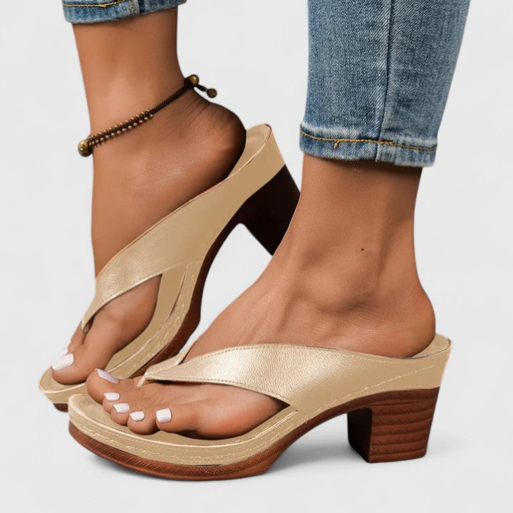 VEYLINIA | Astrid