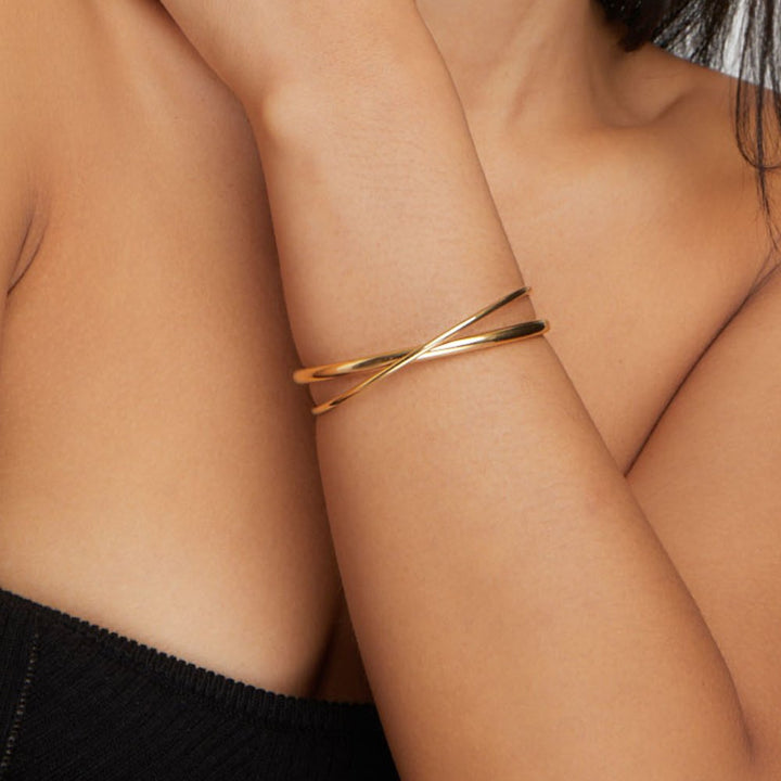 VEYLINIA | Gyllene Twist Armband