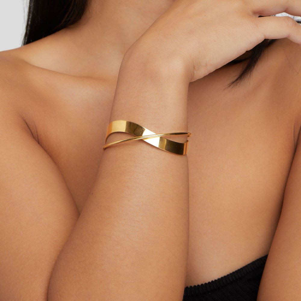 VEYLINIA | Unik Armband med Formspe
