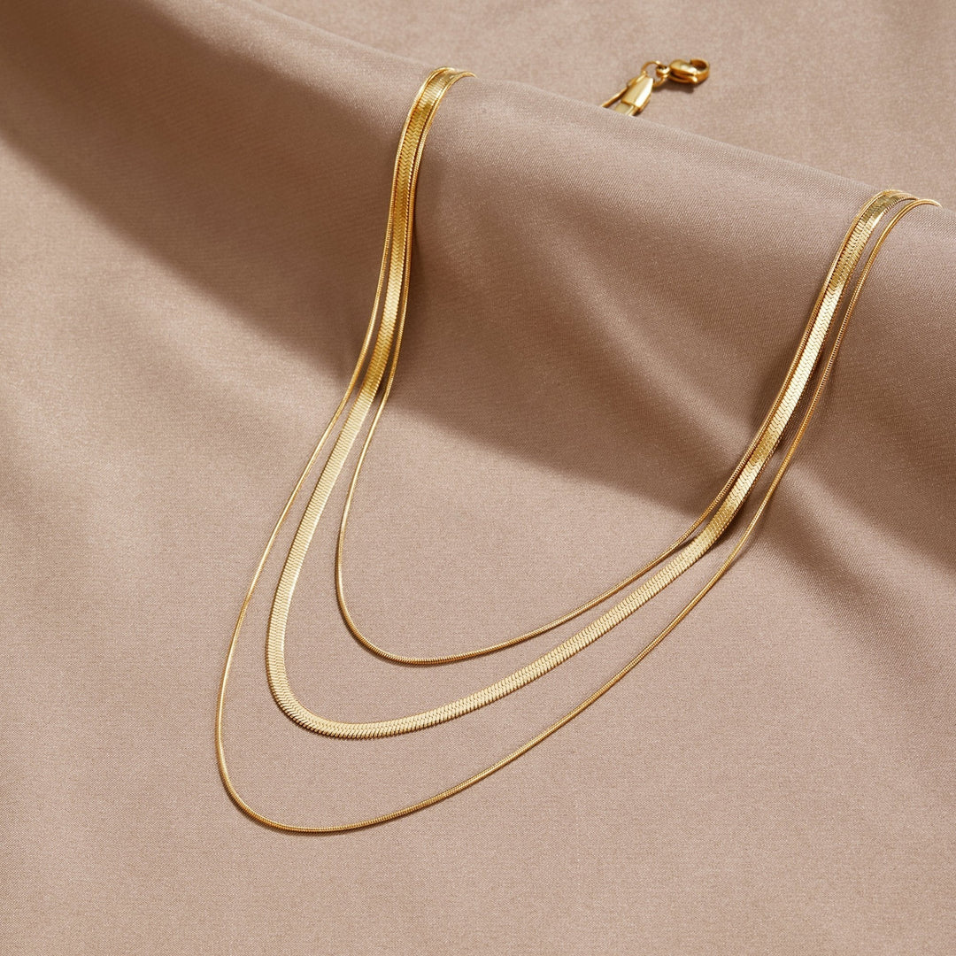 VEYLINIA | Multi-Lager Halsband