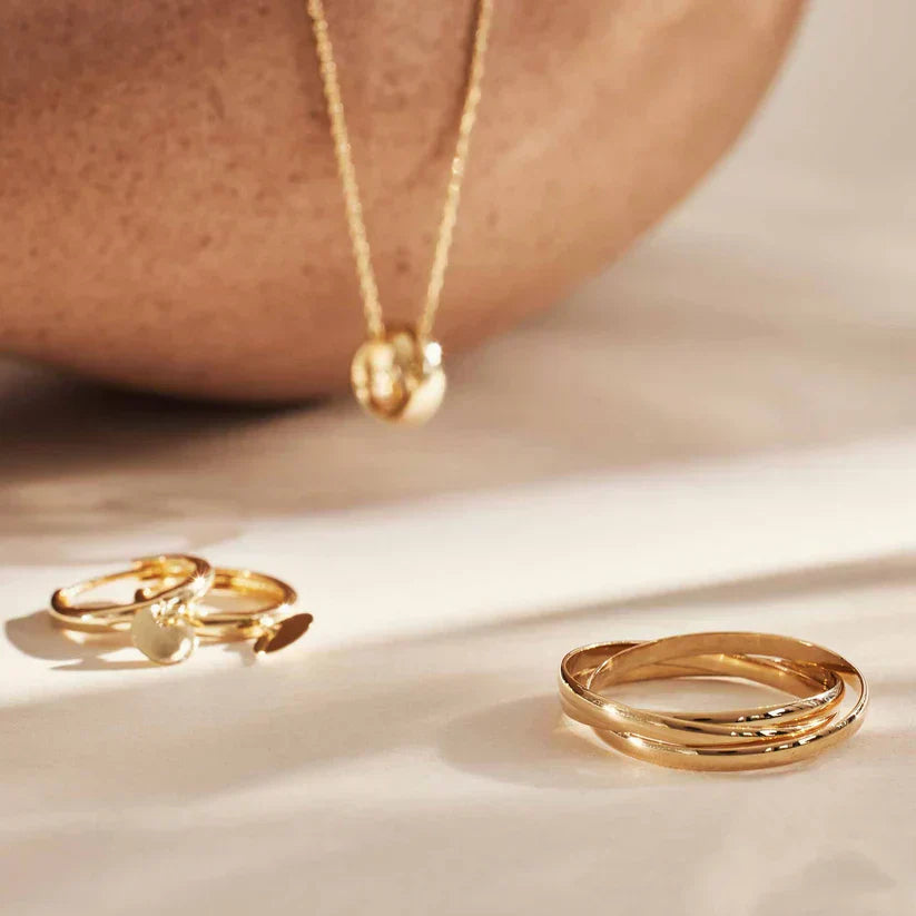 VEYLINIA | Léna Trielle-ring i guld
