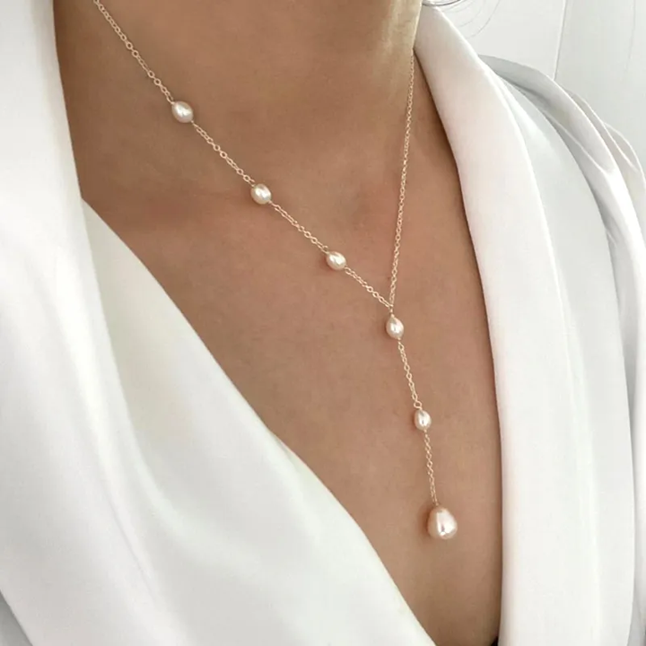 VEYLINIA | Hängande Pärlhalsband