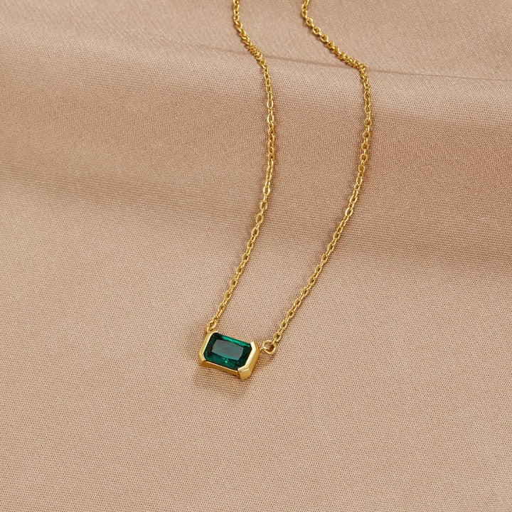 VEYLINIA | Moni Grön Smaragd Halsband